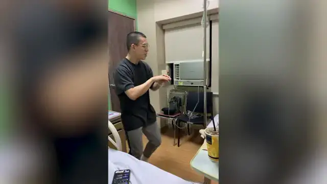 Video thumbnail for Professional Dancer Goes Viral Dancing Into First Chemo Treatment | Happily TV