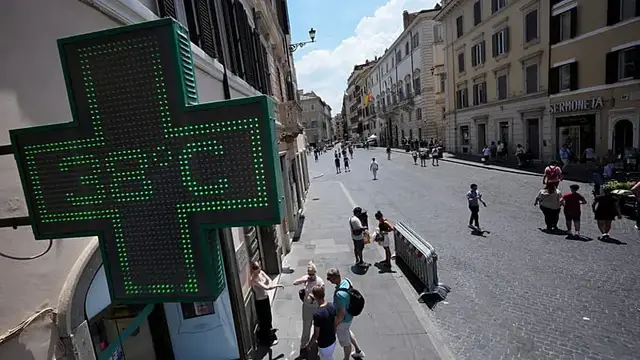Video thumbnail for Europe heatwave made possible by climate change, scientists say