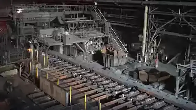 Video thumbnail for Mass layoffs cast shadow over Guinea’s Simandou mega-mine as output begins