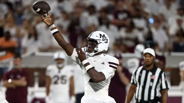 Video thumbnail for Kamario Taylor's Breakout as the Top QB in College Football