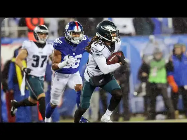 'Video thumbnail for Lord Brunson: sidney jones breakout year? eagles' cb works with ronnie braxton, featuring darius slay'