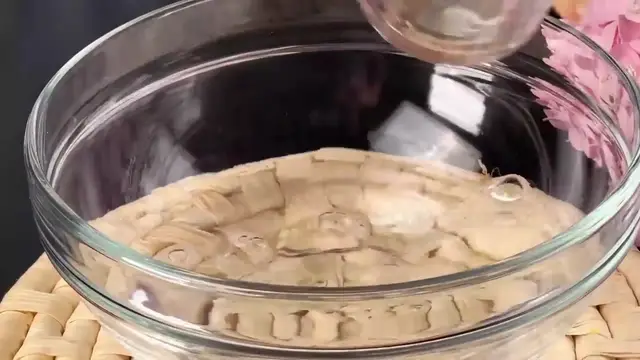 'Video thumbnail for These Keto Crackers Are Good for Your Heart  Brain  and Your Body  Make Them at Home 👌(720P HD)'