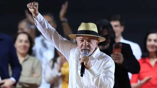 Video thumbnail for Brazil election: Lula vows to stand up to Trump