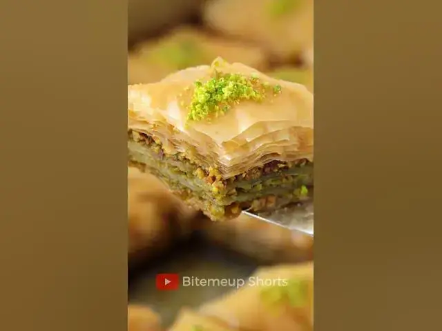 'Video thumbnail for 9 Ramadan Foods to Break the Fast #ramadan'