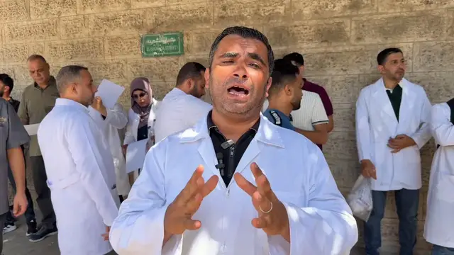 Video thumbnail for Gaza dentists protest shortage of dental supplies caused by Israeli restrictions.