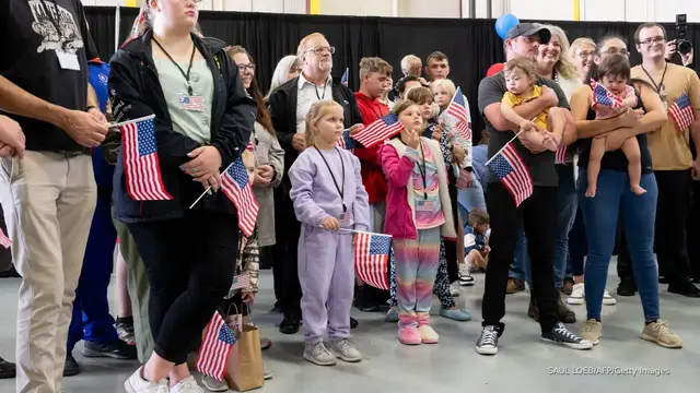 Video thumbnail for Mandela relative calls for U.S. to deport Afrikaners