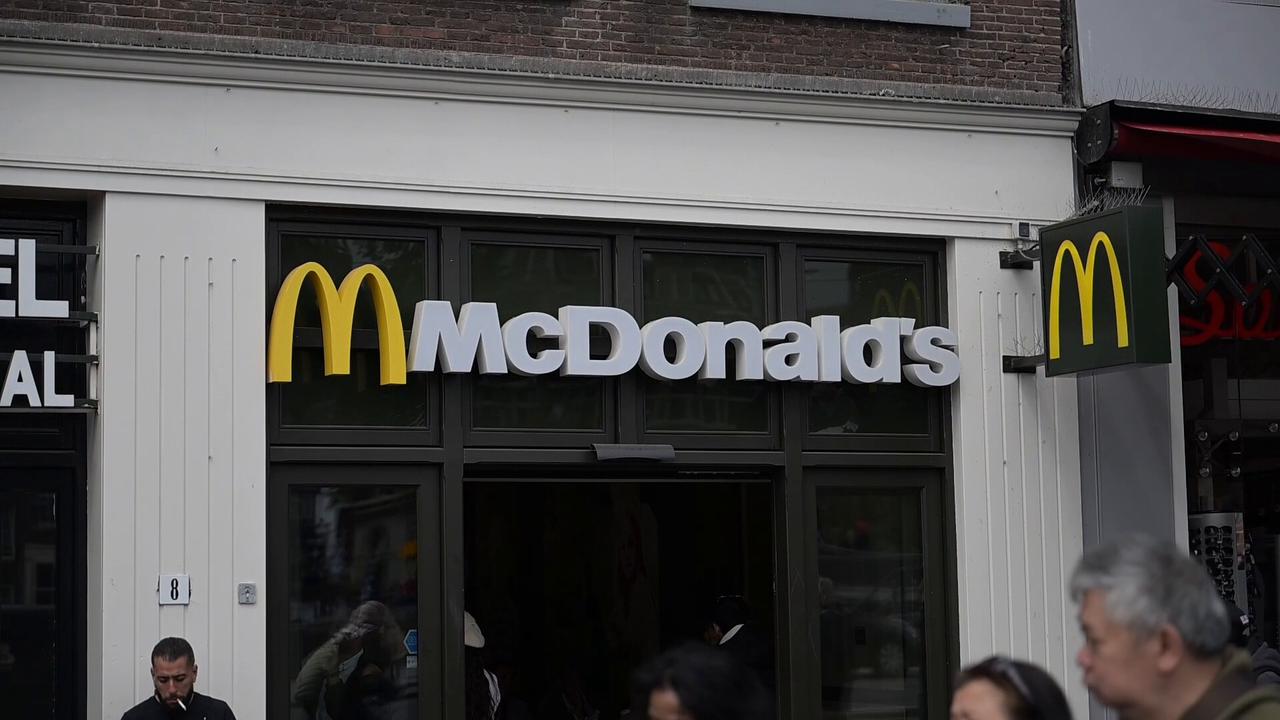 Video thumbnail for Caribbean Netherlands: Amsterdam becomes first major city to ban meat and fossil fuel advertising.
