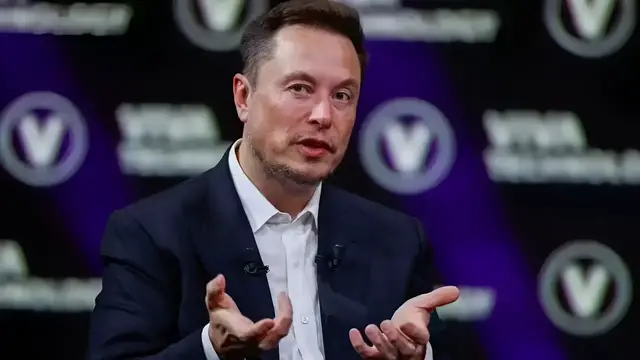 Video thumbnail for Tesla Era on a Knife-Edge as Musk’s Shareholder Vote Looms