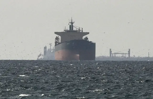 Video thumbnail for UN begins evacuation of 11,000 sailors stranded in Strait of Hormuz