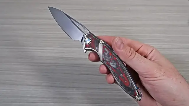 'Video thumbnail for 5 Interesting Folding Knives'