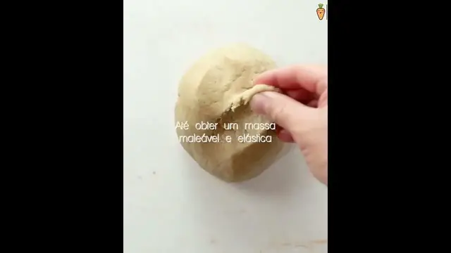 Video thumbnail for COMO FAZER MASSA DE RISSÓIS – SEM LEITE E SEM OVOS #vegan  #shorts @criarcomercrescer