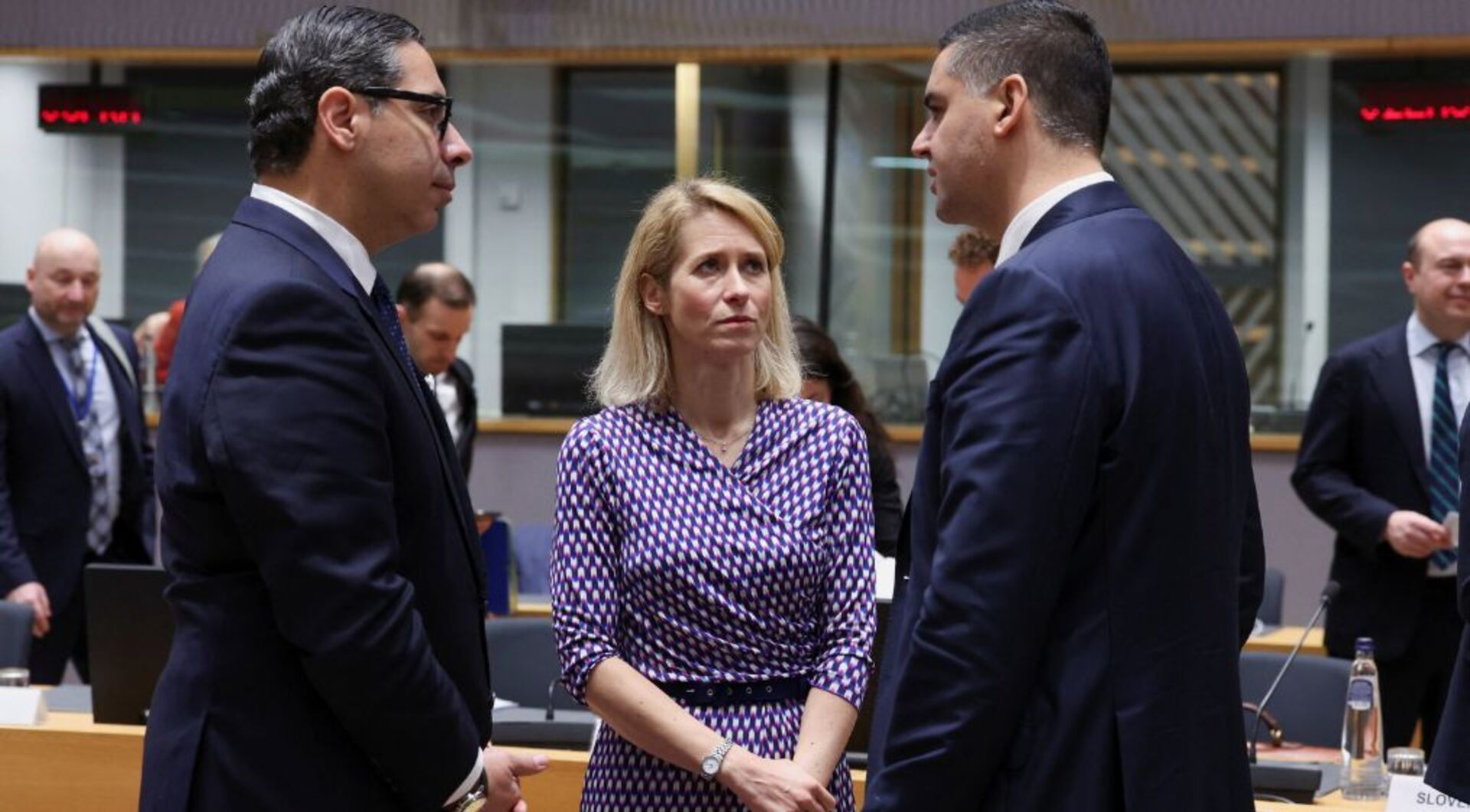 Video thumbnail for European leaders reject military involvement in Strait of Hormuz