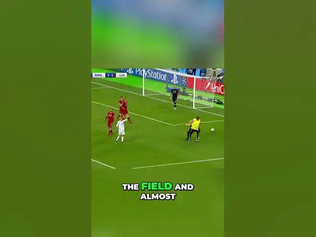 Video thumbnail for Ronaldo vs Pitch Invader ⚽️ Who won? #cr7 #football #shorts