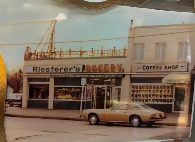 Video thumbnail for Long Island’s oldest bakery celebrating 95 years