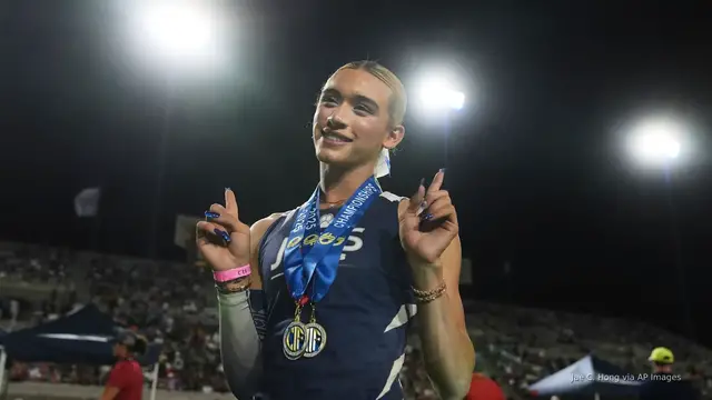 Video thumbnail for California transgender athlete wins gold after rule change and Trump threat