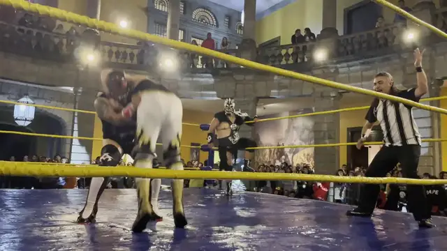 Video thumbnail for Mexico: San Carlos Hosts Lucha Libre.