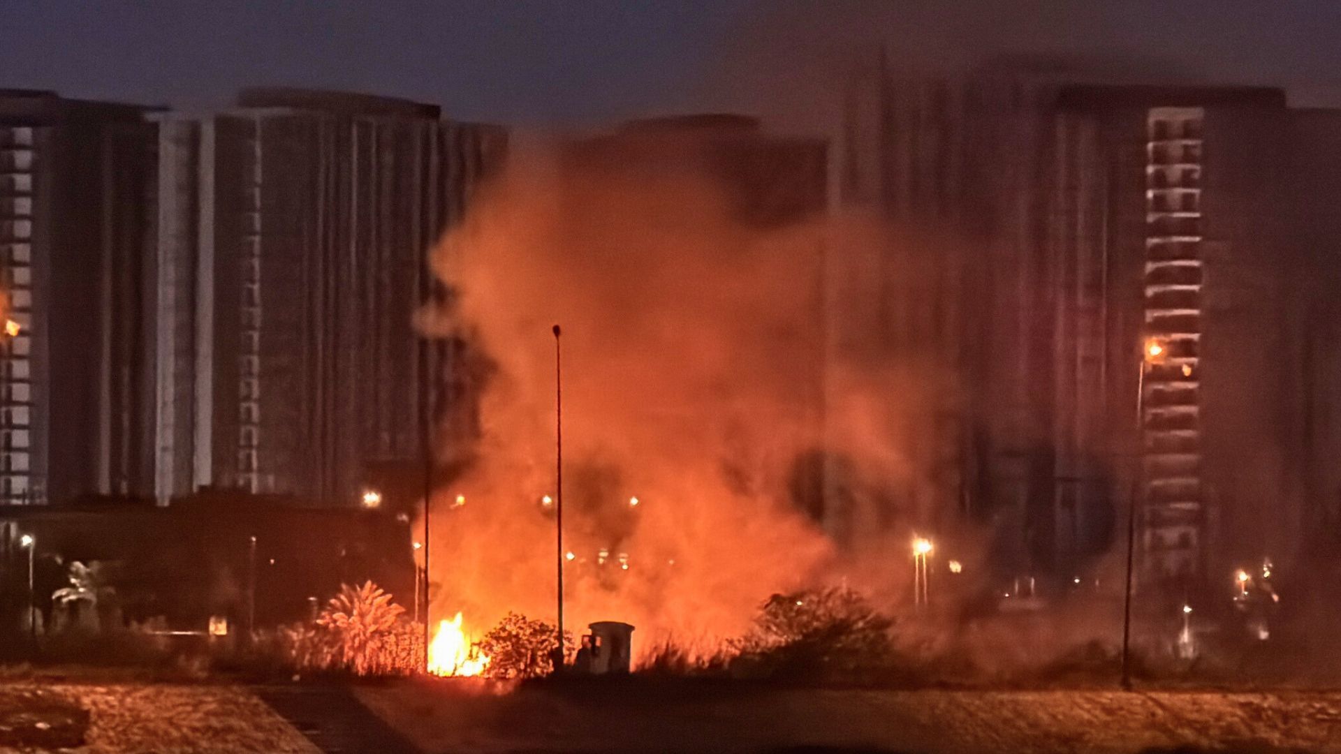 Video thumbnail for Iraq’s capital Baghdad rocked by powerful blasts near US embassy