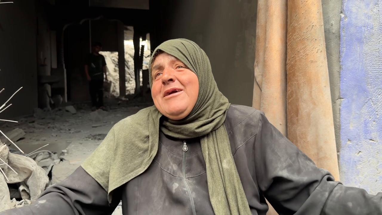 Video thumbnail for Destruction aftermath in Shati Refugee camp following Israeli airstrike.