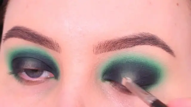 Video thumbnail for Green Smokey Eyes Tutorial | Smokey Halo Eye Look