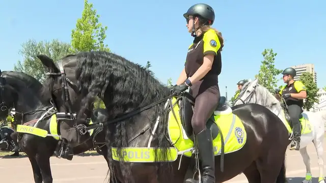 Video thumbnail for Türkiye: Mounted police patrol Ankara ahead of NATO Summit.