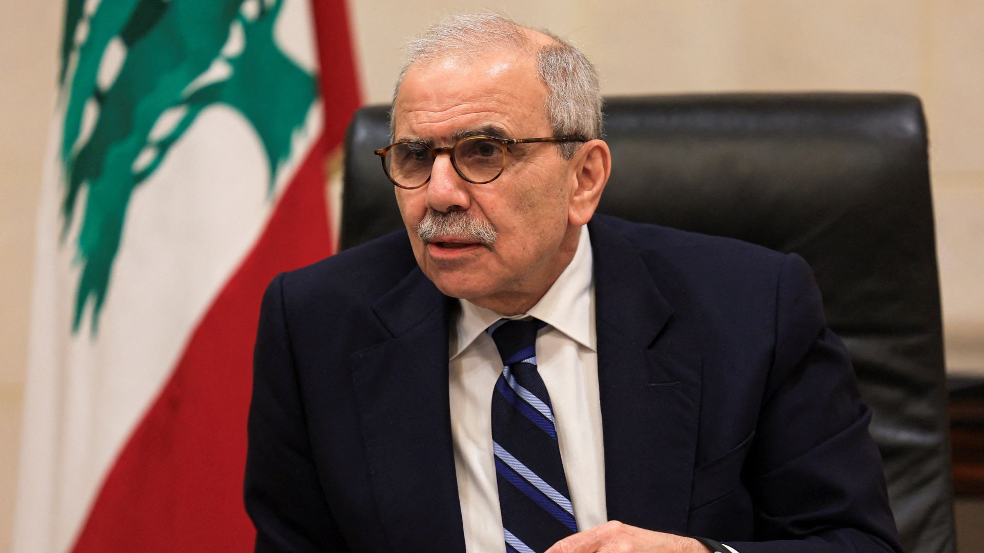 Video thumbnail for Lebanese PM Salam ‘welcomes’ Israel ceasefire announced by Trump