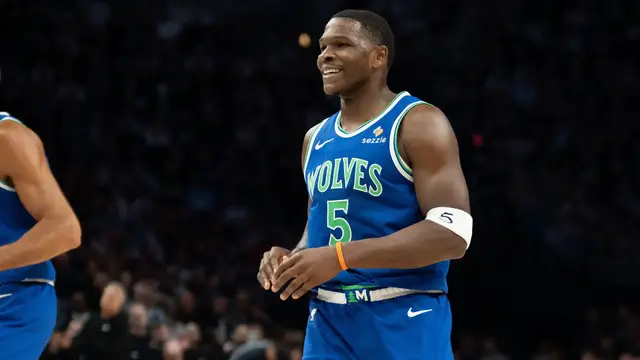 Video thumbnail for NBA Injury Update: Edwards, Jackson Jr. and Kawhi Out