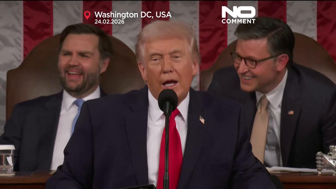 Video thumbnail for Trump welcomes Olympic medal-winning hockey team during State of the Union address
