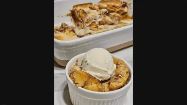 'Video thumbnail for Amazing Apple Cinnamon Cobbler - Krystel's Cooking'
