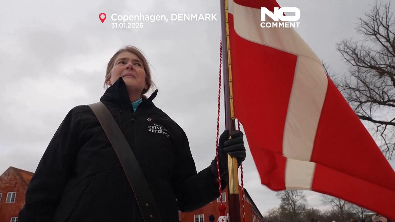 Video thumbnail for 'No words': Danish war veterans hold silent march in Copenhagen to protest against Trump's remarks