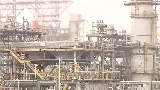 Video thumbnail for Saudi Arabia: Yemen's Houthis claim attack on Aramco facility in Riyadh.