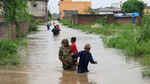 'Video thumbnail for Pakistan's Punjab province faces worst floods in its history'