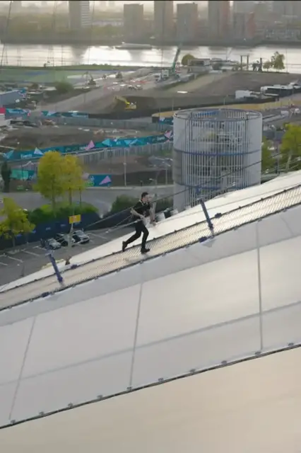 Video thumbnail for Fastest time to climb and descend the O2  4 minutes 40.79 seconds by Josh Patterson