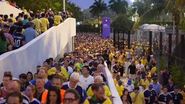 Video thumbnail for US: Brazil fans celebrate World Cup knockout qualification after 3-0 win over Scotland.