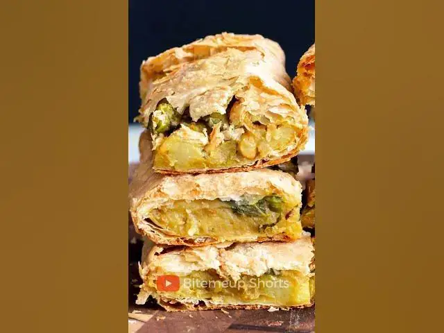 'Video thumbnail for 10 Bizarre Indian Street Food Combinations #bizarrefoods'