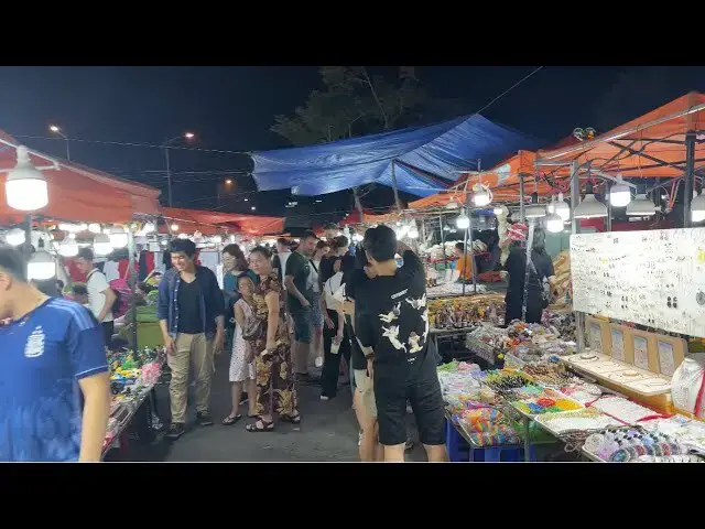 Video thumbnail for Da Nang Nightlife Tour Vietnam 4K