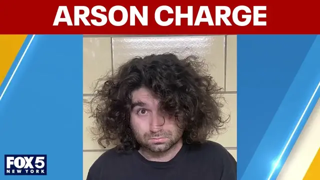 Video thumbnail for Man charged with arson after school bus fire in Times Square