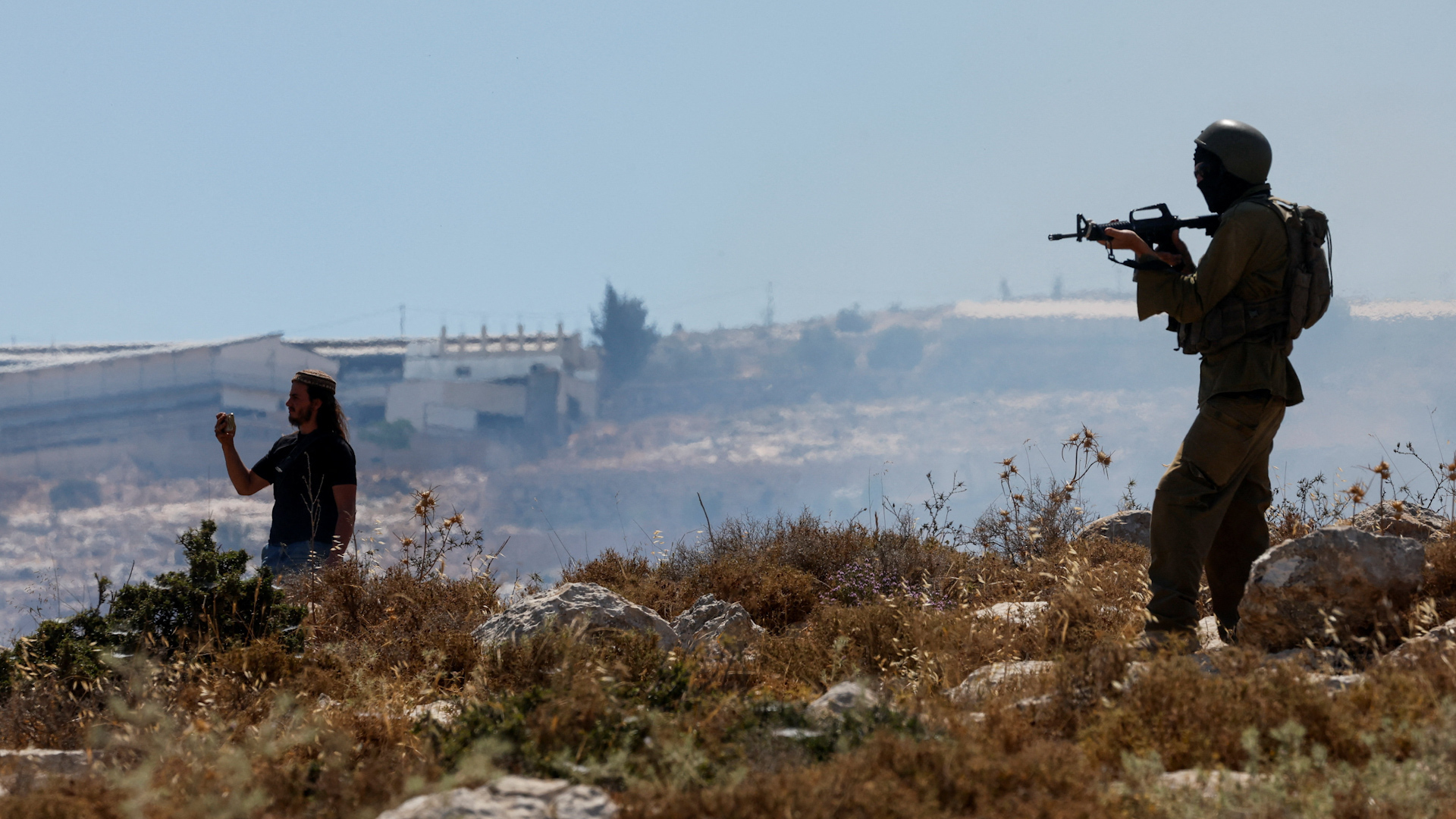 Video thumbnail for UN report: Israeli forces shield settlers during attacks on Palestinians