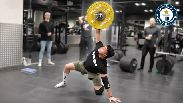 Video thumbnail for Hissy sets record for heaviest Turkish get-up at 80.5 kg
