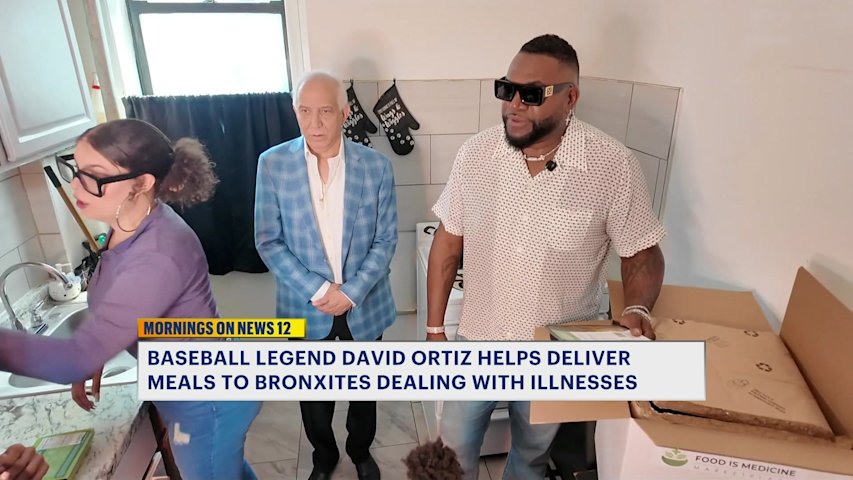 Video thumbnail for Baseball legend David Ortiz delivers meals in the Bronx