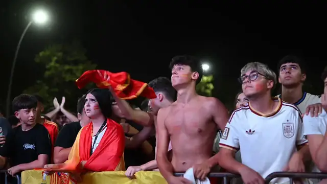 Video thumbnail for Spain: Spanish fans in Mataro celebrate 2026 FIFA World Cup championship.