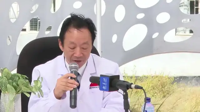Video thumbnail for Zimbabwe: Chinese medical team aids refugees in Lusaka.