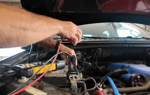 Video thumbnail for Toll Of Commuting: Summer heat can do more damage to your car than winter