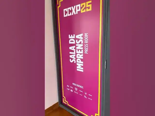 Video thumbnail for Tem curiosidade de saber como funciona a sala de imprensa na #CCXP25?
