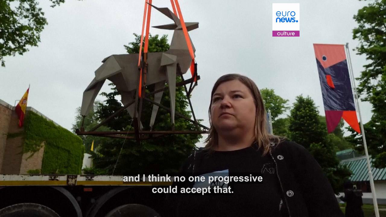 Video thumbnail for 'Blood is Russia's art': Politics and protests mark start of Venice Biennale