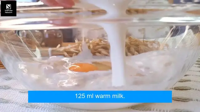 Video thumbnail for Homemade Roll Recipe Using Muffin Tin - Simple and Quick