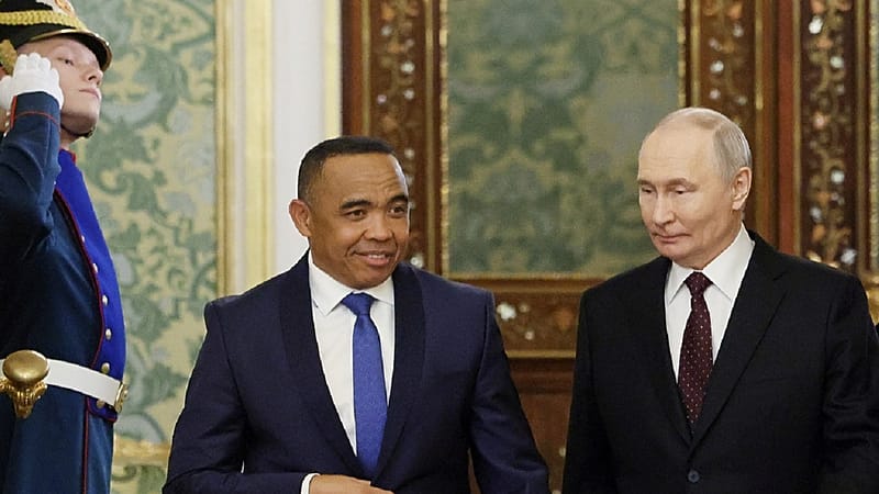 Video thumbnail for Madagascar's interim leadership strengthens cooperation with Russia