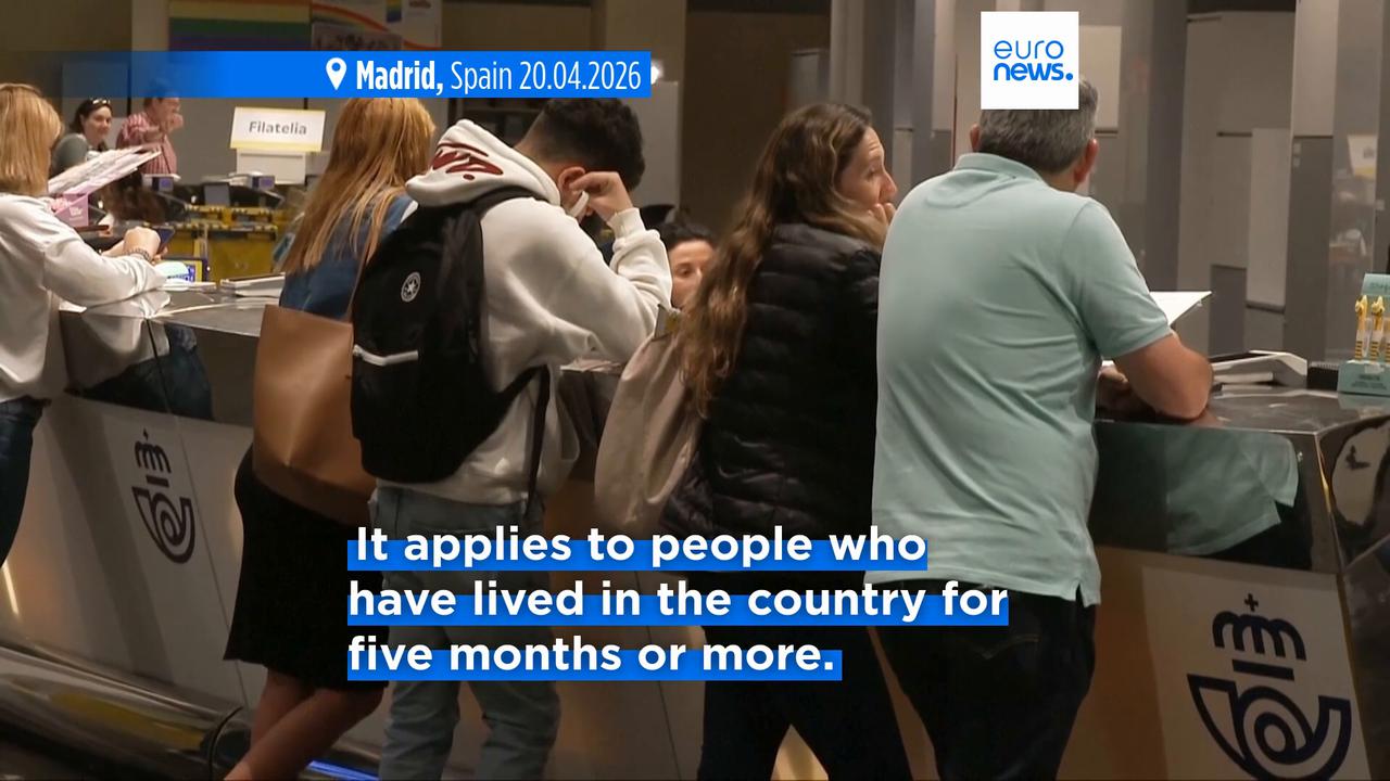 Video thumbnail for Almost 43,000 migrants register in first three days of Spain's regularisation amnesty