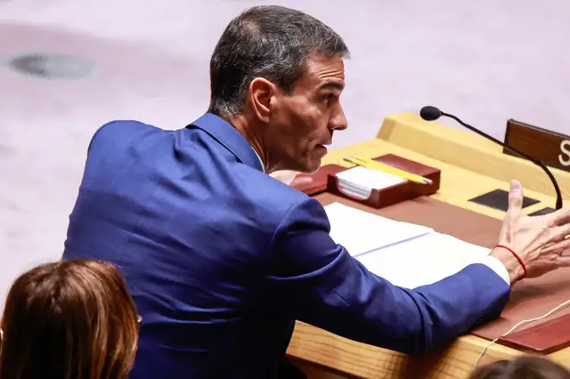'Video thumbnail for Spain to join Italy in deploying naval ship to escort Gaza flotilla'
