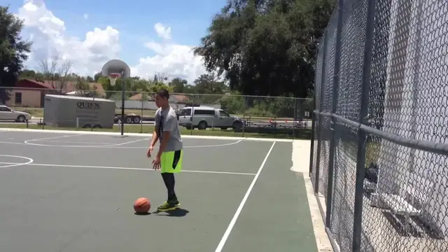 'Video thumbnail for Isaiah Rivera Dunks For Orlando Sentinel'