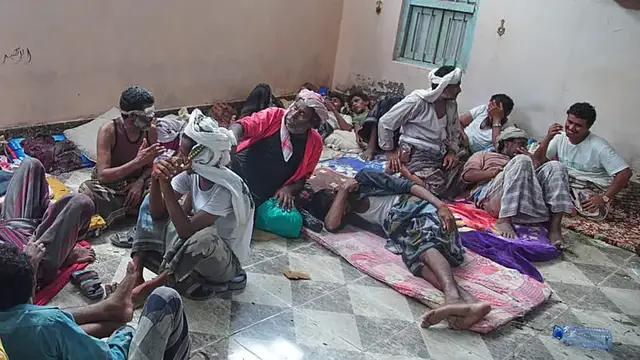 Video thumbnail for Thousands forced to flee as Houthis advance on Bab el-Mandeb Strait